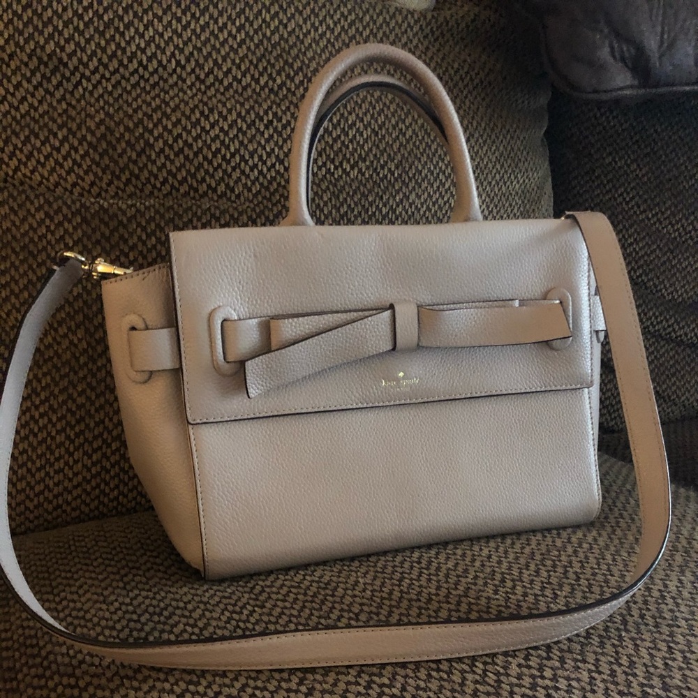 Perfect condition grey Kate Spade handbag